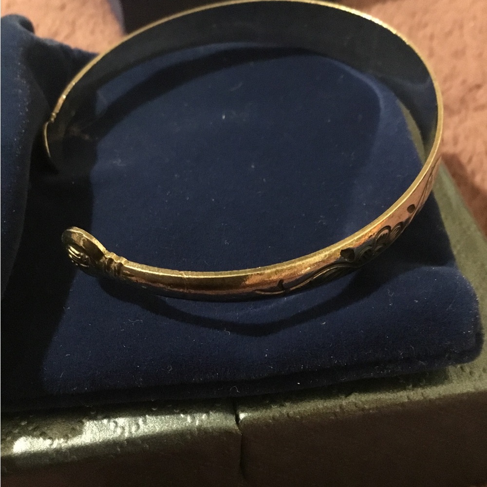 Vintage Solid Sterling Silver Etched Floral Cuff Bracelet - Picture 8 of 11
